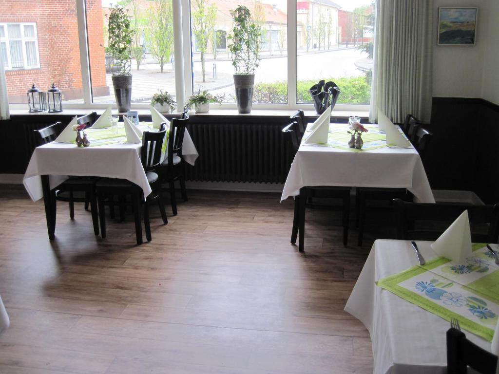 Turisthotellet Oksbol  Exterior photo